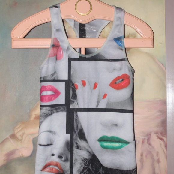 Newspaper print tank top with neon accents - Picture 3 of 4